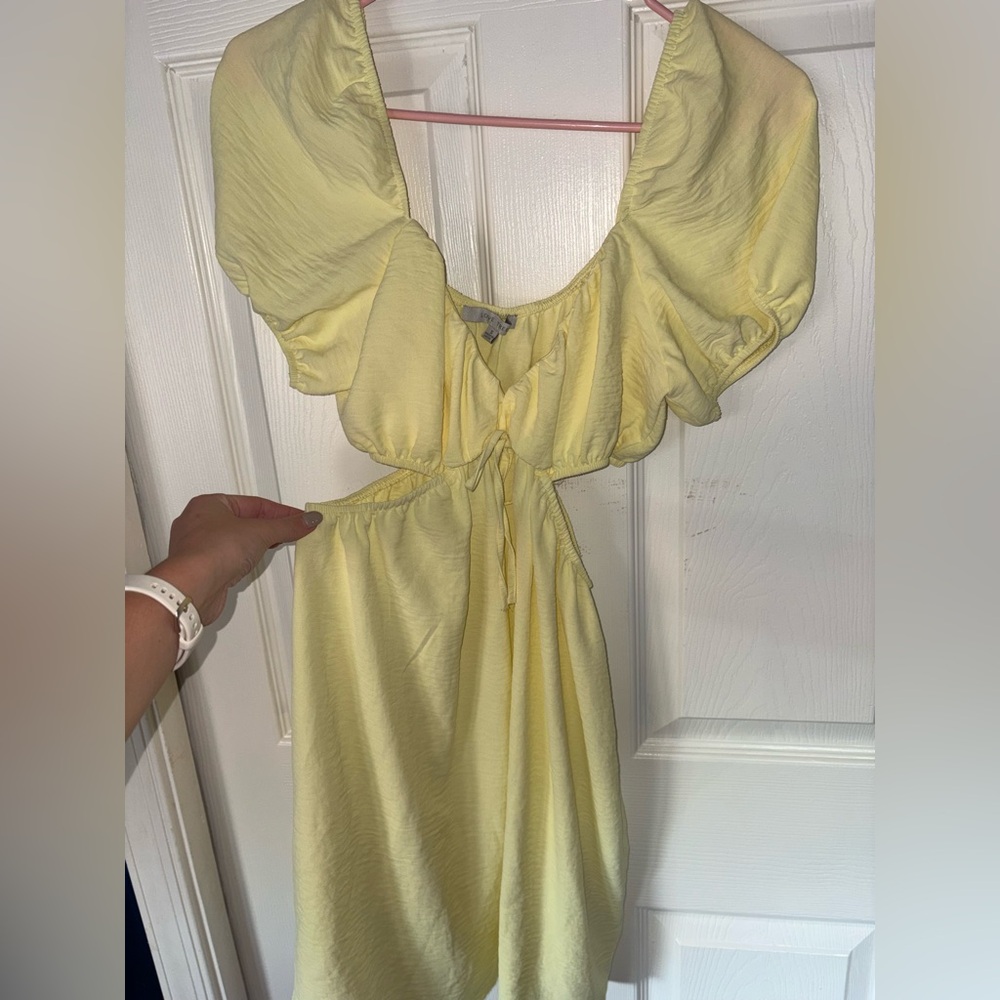 Elegant Yellow Dress